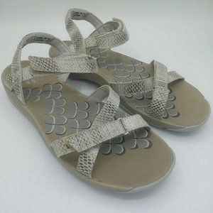 Clarks Collection Gray Sandals Criss-Cross